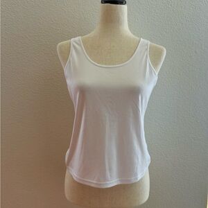 Samuel Dong Classic White Scoop Neck Tank Top - Women SZ Med